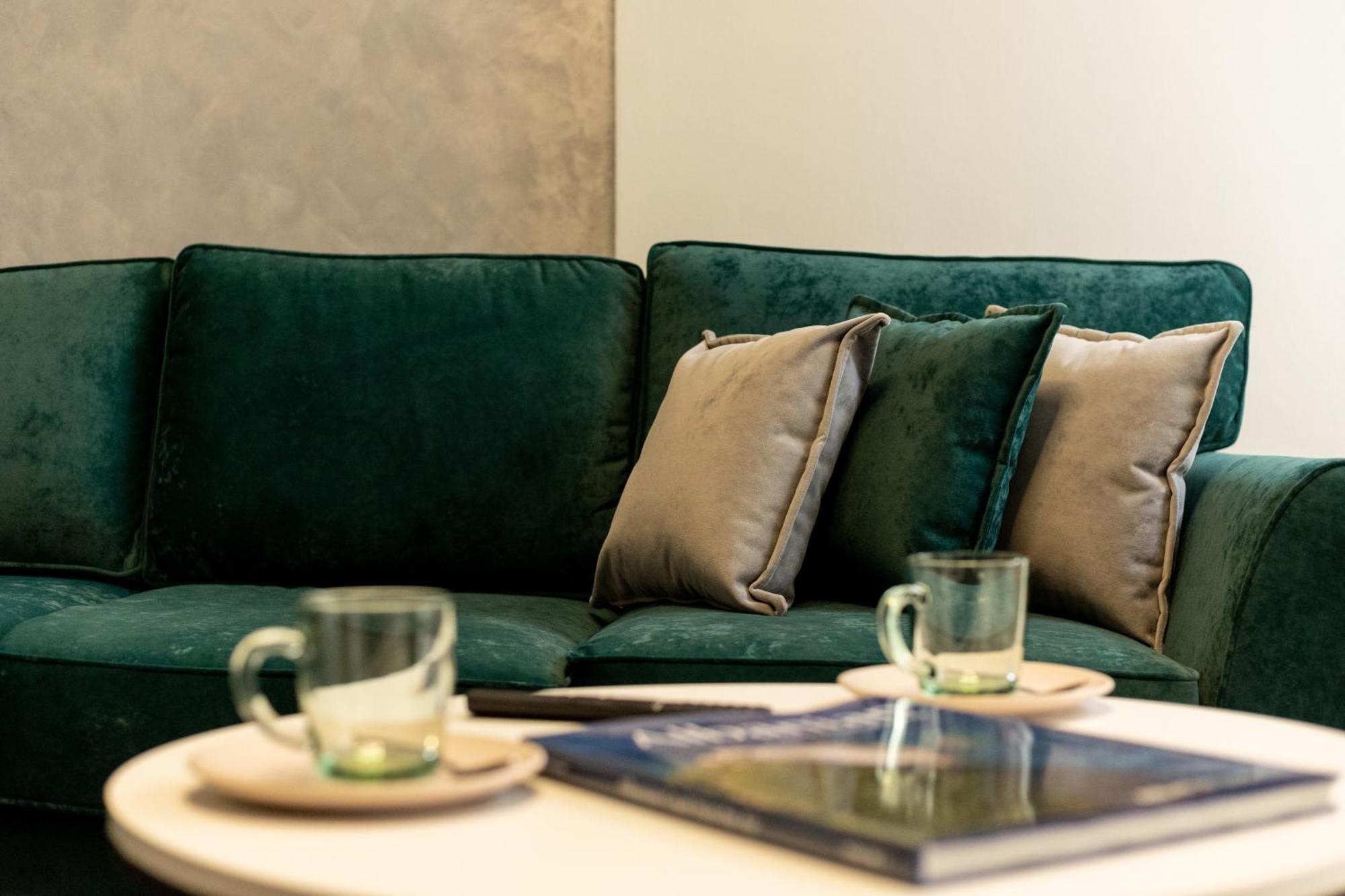 Tirana Days Free Parking Apartment Bagian luar foto