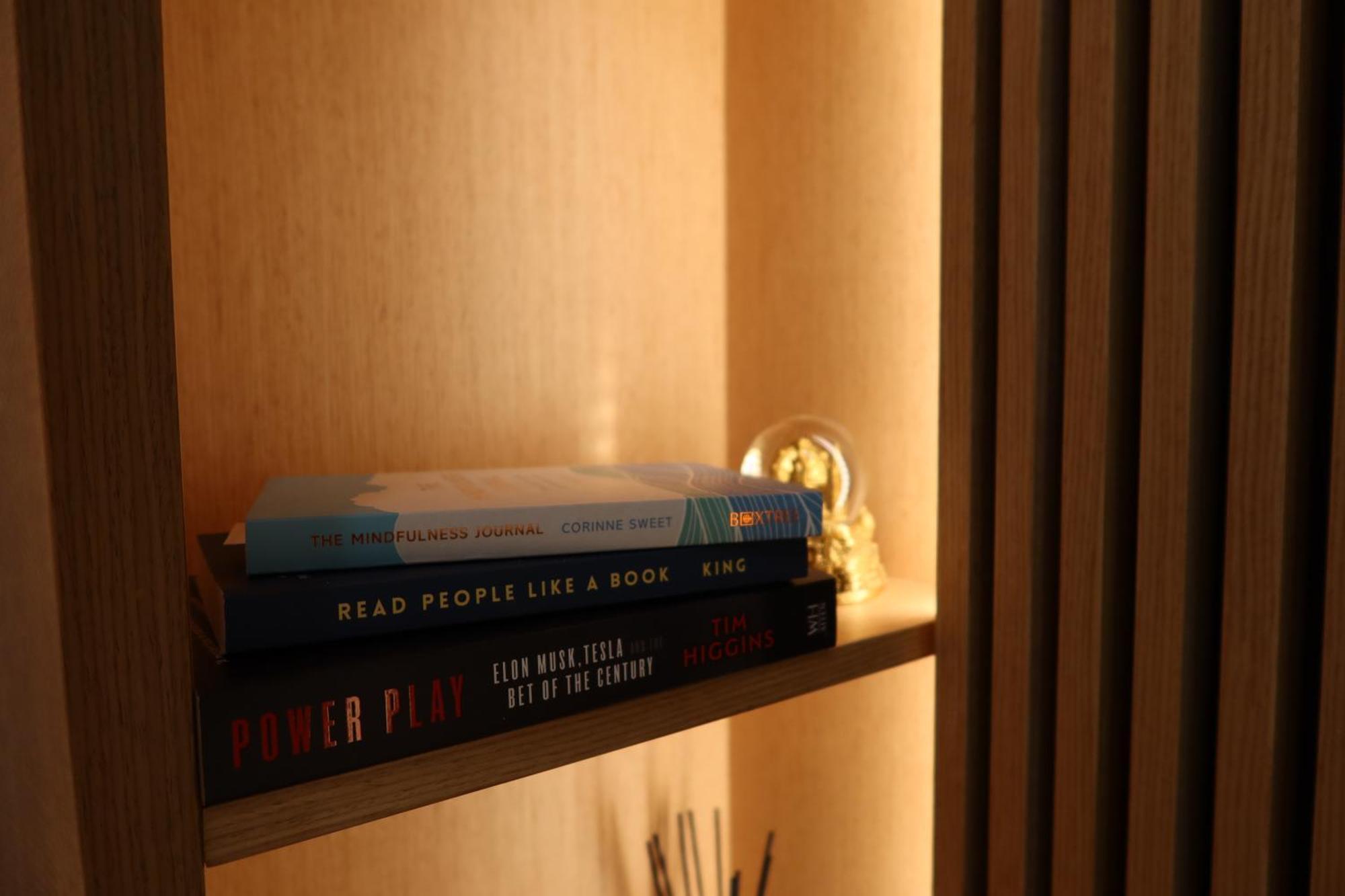 Tirana Days Free Parking Apartment Bagian luar foto