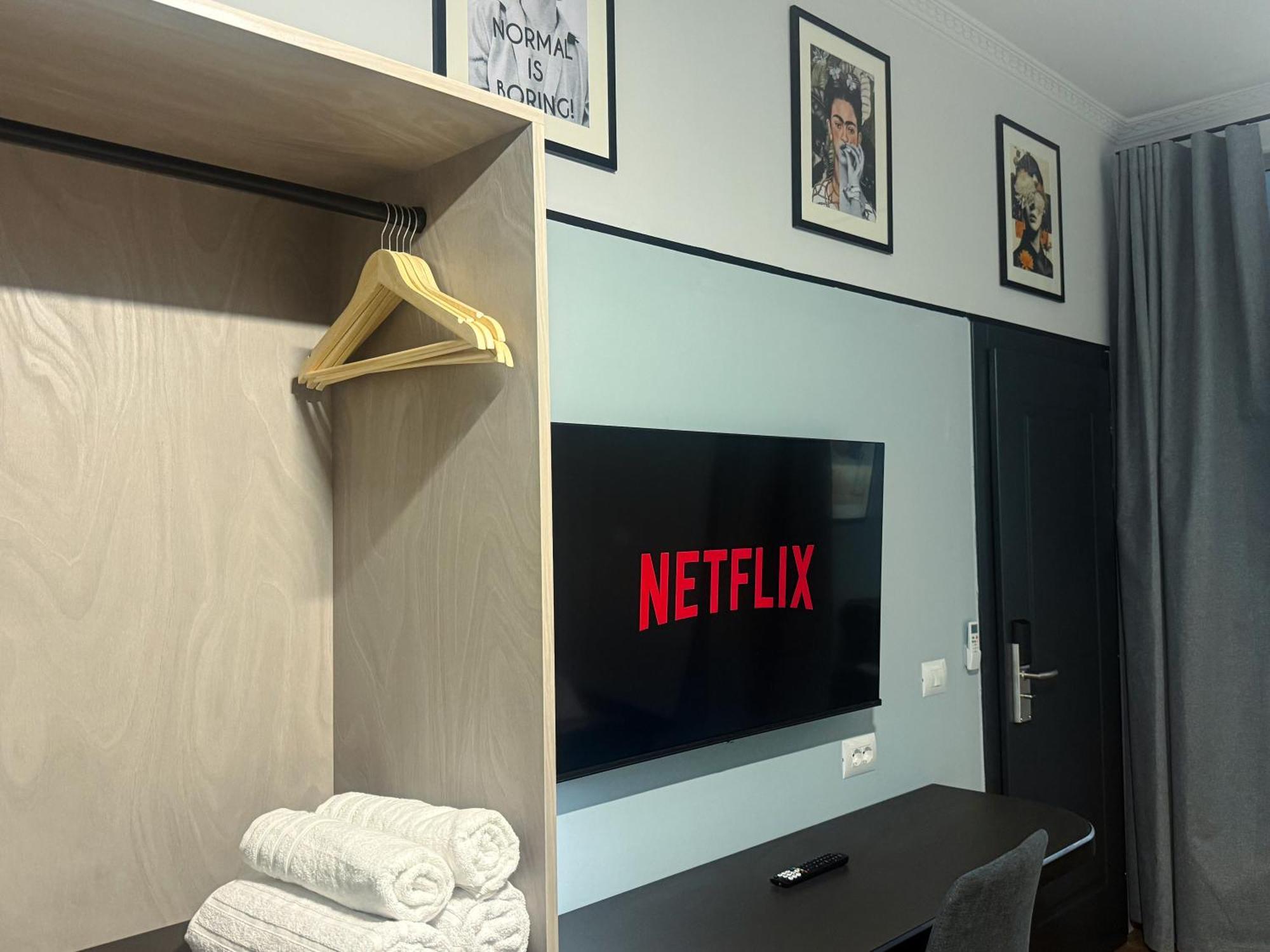 Tirana Days Free Parking Apartment Ruang foto