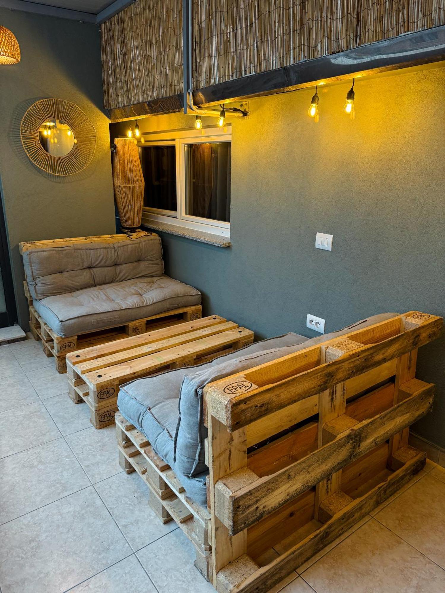 Tirana Days Free Parking Apartment Bagian luar foto