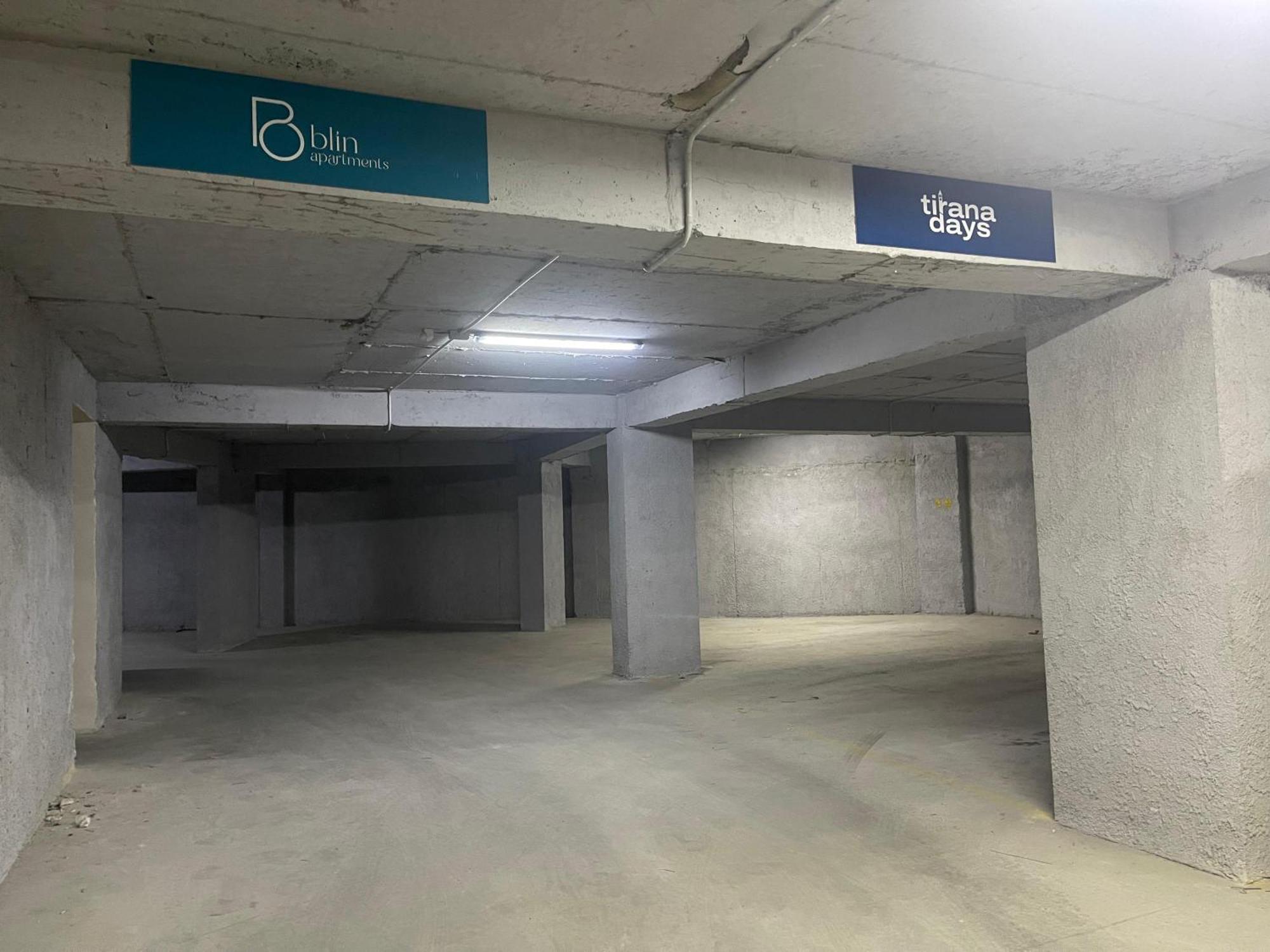 Tirana Days Free Parking Apartment Bagian luar foto